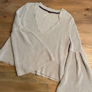 FREE PEOPLE CROPPED BELL SLEEVE SWEATER